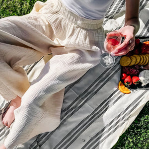 Pokoloko Crinkle Palazzo Pant | Black + Cream