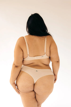 Huha Seamless Low-Mid Rise Thong | Beige