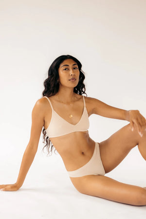 Huha Seamless Low-Mid Rise Thong | Beige