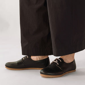 Poppy Barley The Eyelet Oxford 2.0 | Black