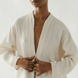 Pokoloko Crinkle Short Jacket | Cream + Black