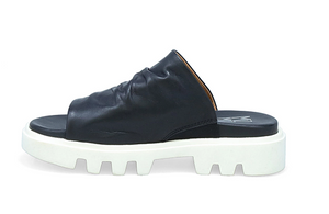 Miz Mooz Plymouth Sandals | Black