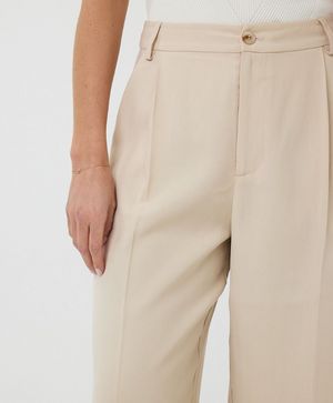 Esqualo WB Pleat Trousers | Off-White