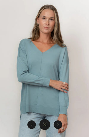 Echo Verde V Neck Bamboo Tunic | Green + Blue