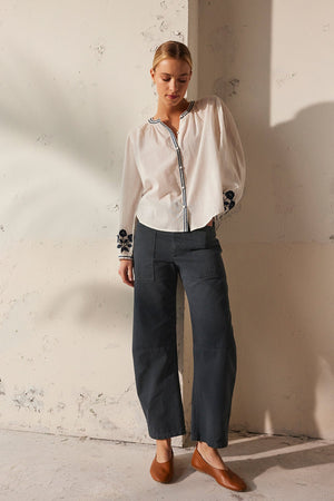 Velvet By Graham & Spencer Rahwa Embroidery Top