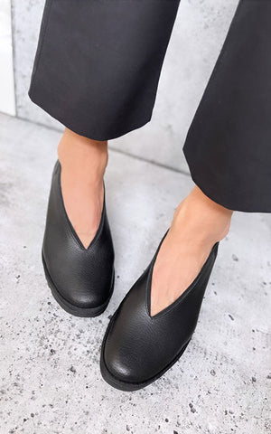 Fly London YOZA Leather Shoe | Black + Ocean