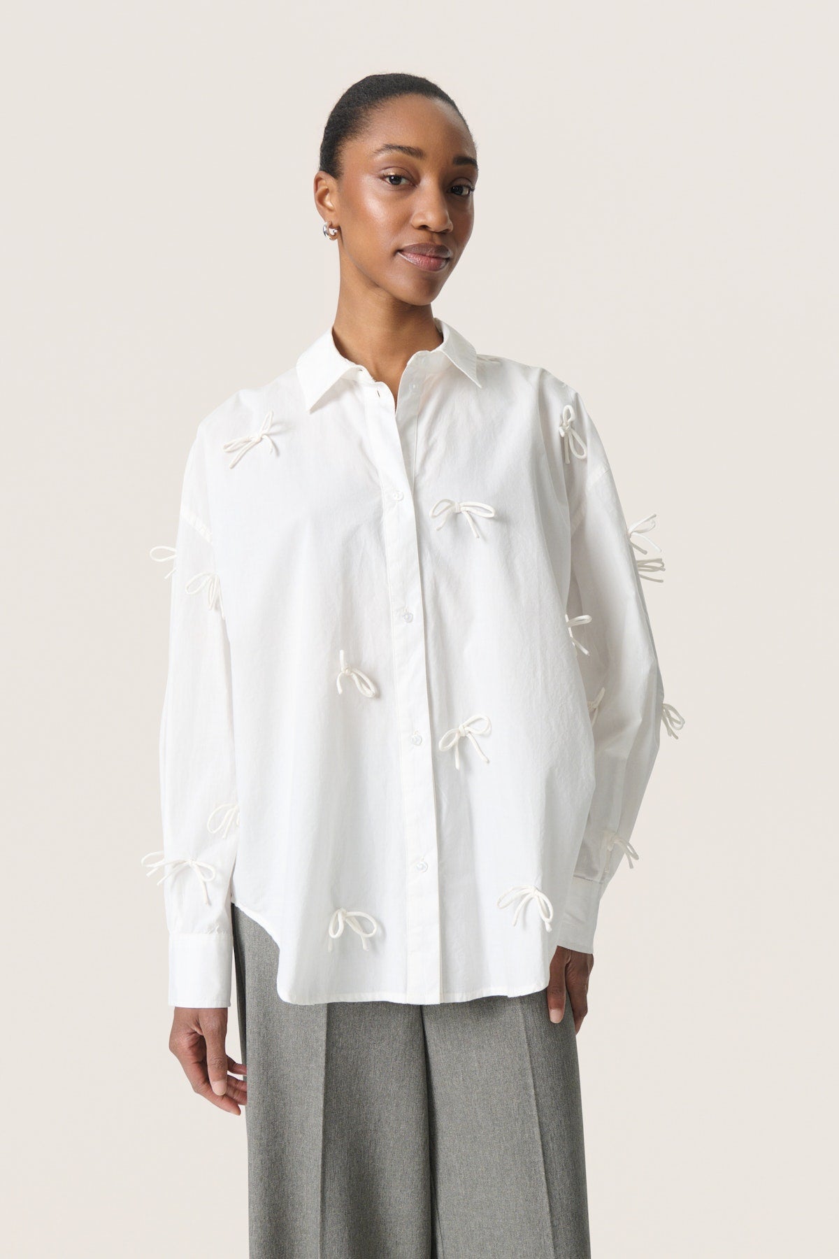 Soaked Joa Bow Shirt | White