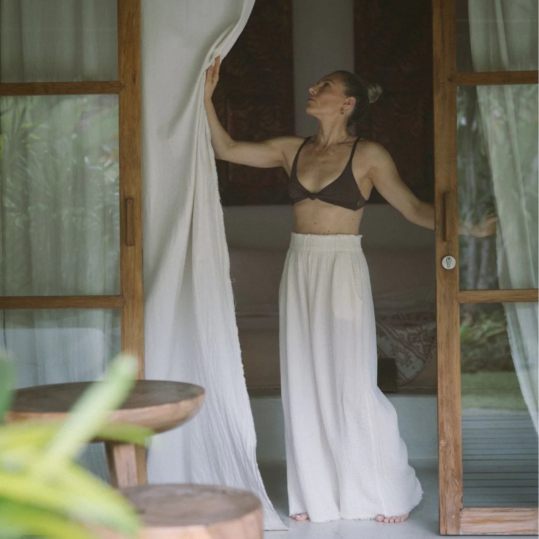 Pokoloko Crinkle Palazzo Pant | Black + Cream