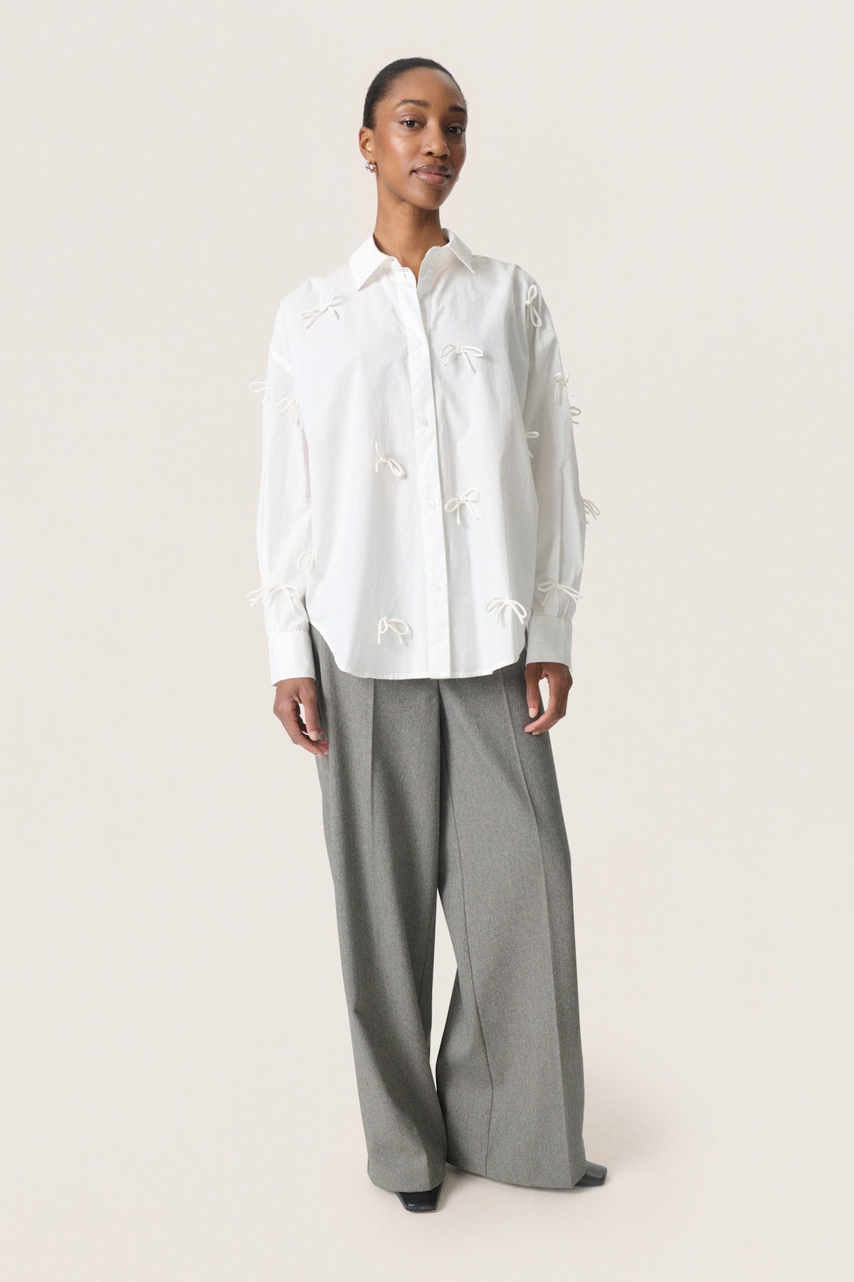 Soaked Joa Bow Shirt | White