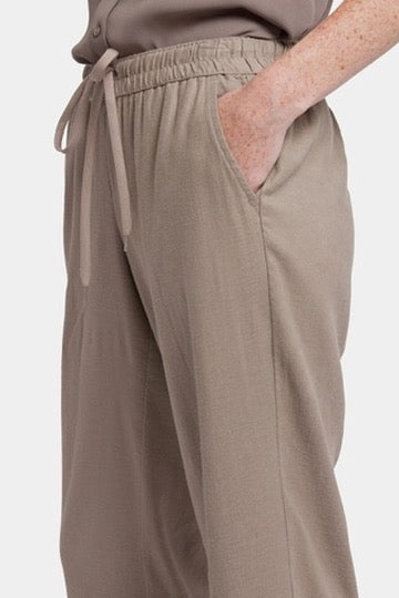 NYDJ Relaxed Drawstring Pull-On Pant | Black + Saddlewood