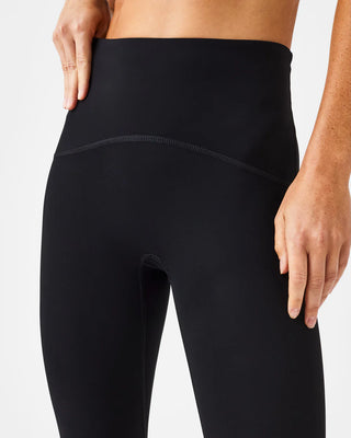 SPANX Booty Boost 7/8 Leggings | Black + Navy