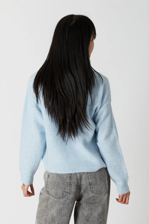 Lyla & Luxe Avery Sweater | Light Blue