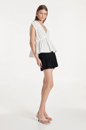 Madison The Label Benita Linen Top | White