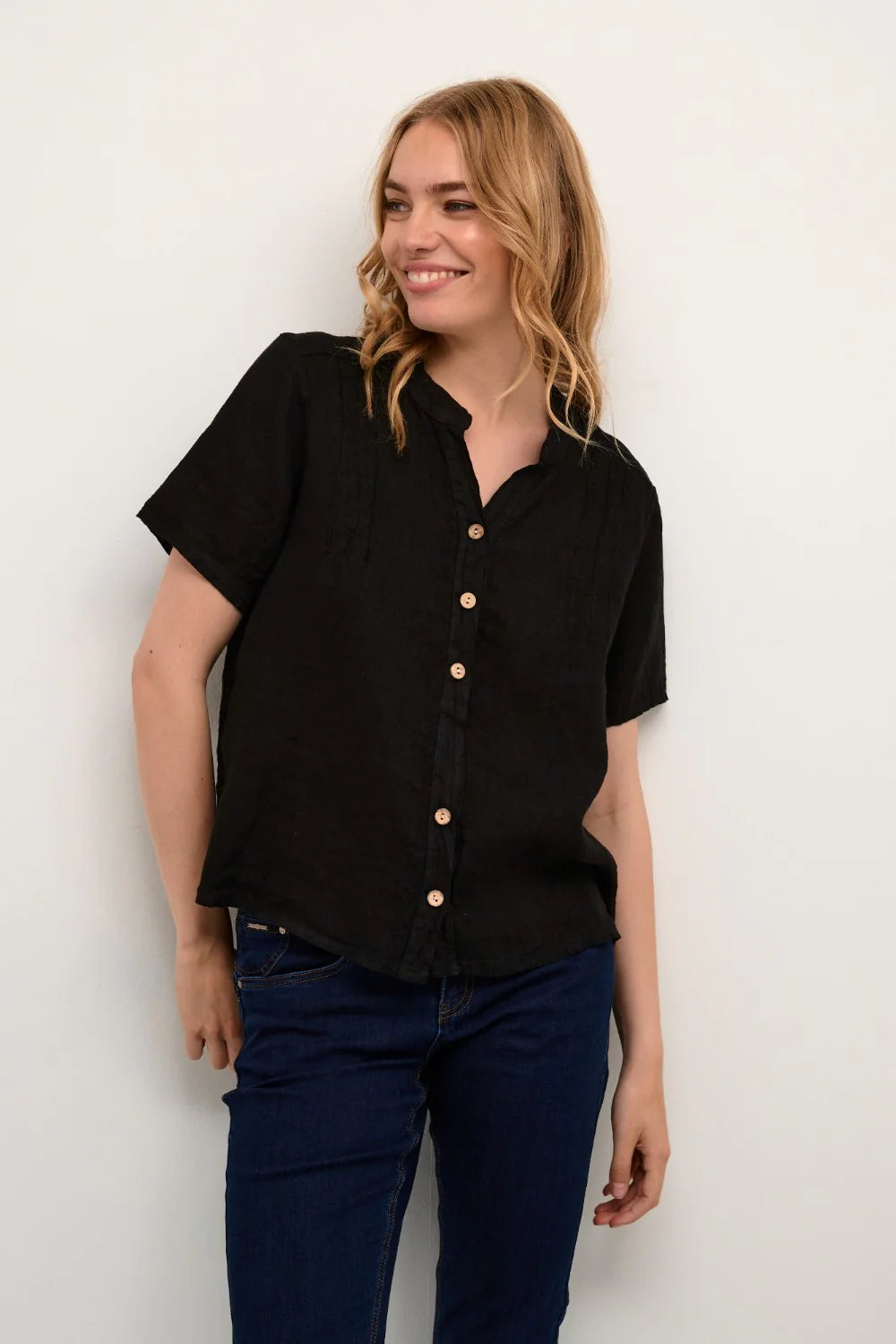 Cream 100% Linen Bellis Shirt | Black + Sand