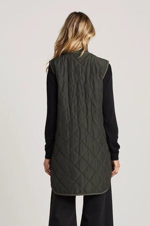 Adroit Destiny Sleeveless Quilted Long Vest | Cilantro