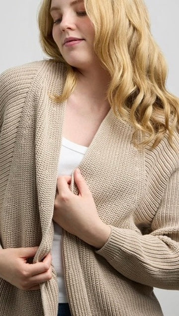 Canada Knitwear Essence Cardigan | Beige