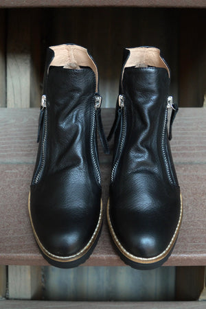 Django & Juliette Oh My Leather Shoes | Black