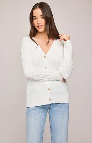 Gentle Fawn Lucia | White