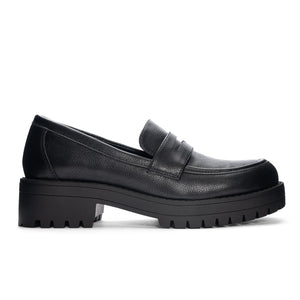 Chinese Laundry Voidz Loafer | Black