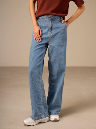 Nile Flair Leg Pants
