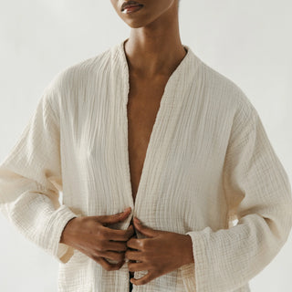 Pokoloko Crinkle Short Jacket | Cream + Black