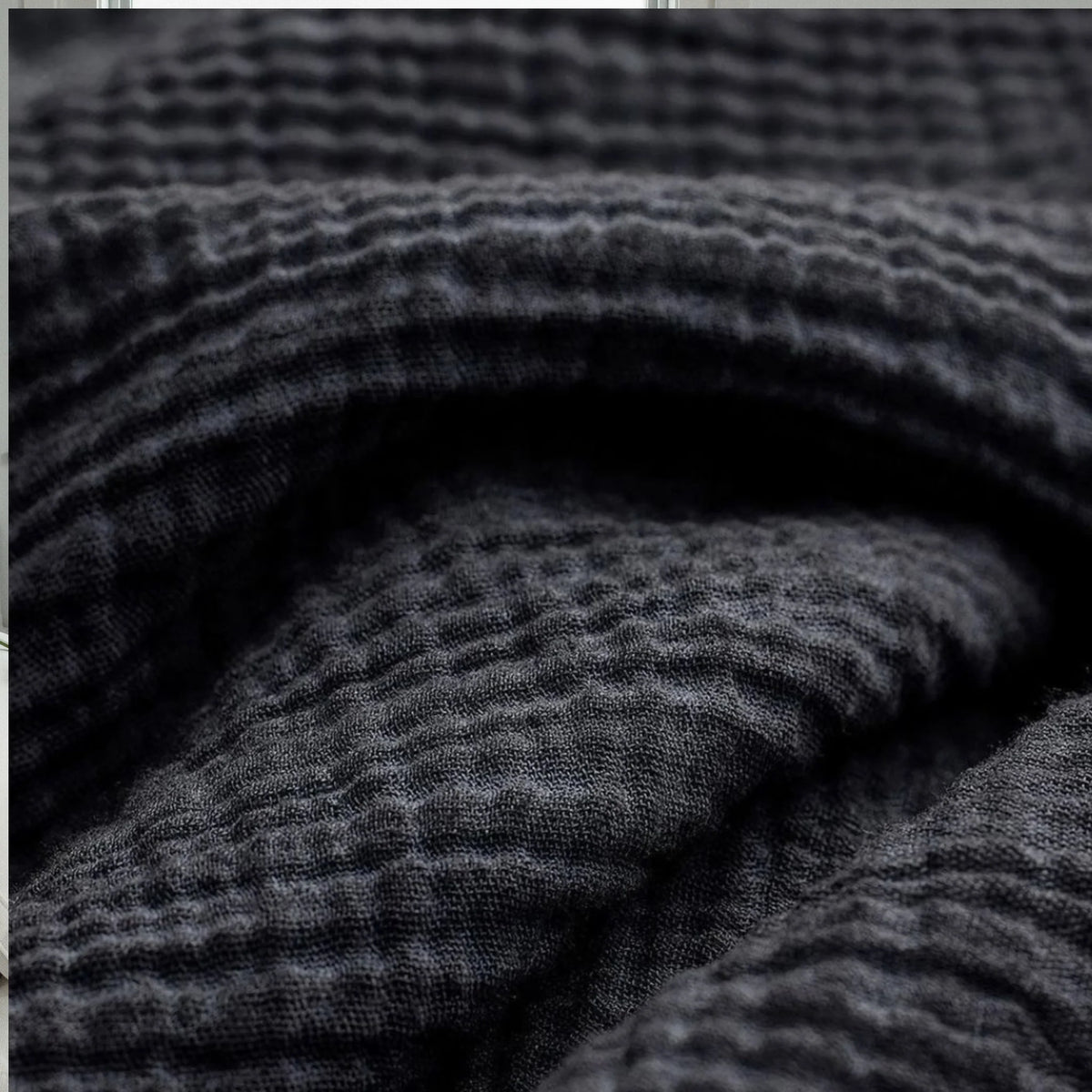 Pokoloko Crinkle Short Jacket | Cream + Black