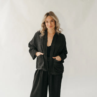 Pokoloko Crinkle Short Jacket | Cream + Black