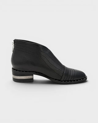 Django Juliette Faradays Boots | Black Studs