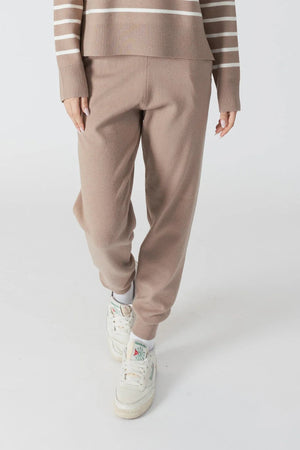 Lyla & Luxe Clover Jogger | Caramel