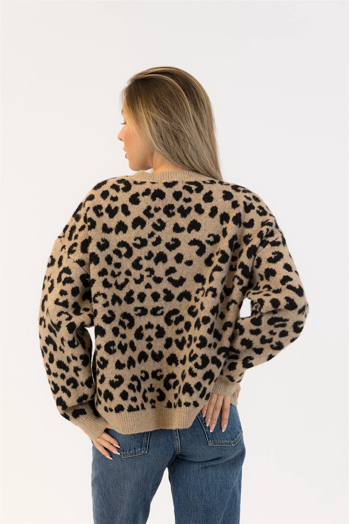 Lyla & Lux Jessie Animal Pullover | Leopard