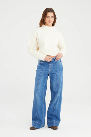 Cup of Joe Mid Waist Wide Leg Jeans L30" | Off White + Medium Blue