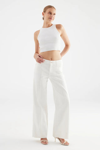 Cup of Joe Mid Waist Wide Leg Jeans L30" | Off White + Medium Blue