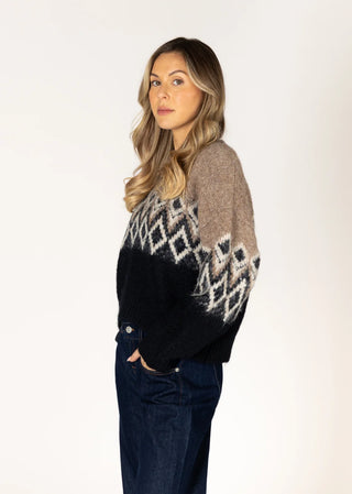 Lyla & Luxe Aria Fair Isle Sweater | Black Camel
