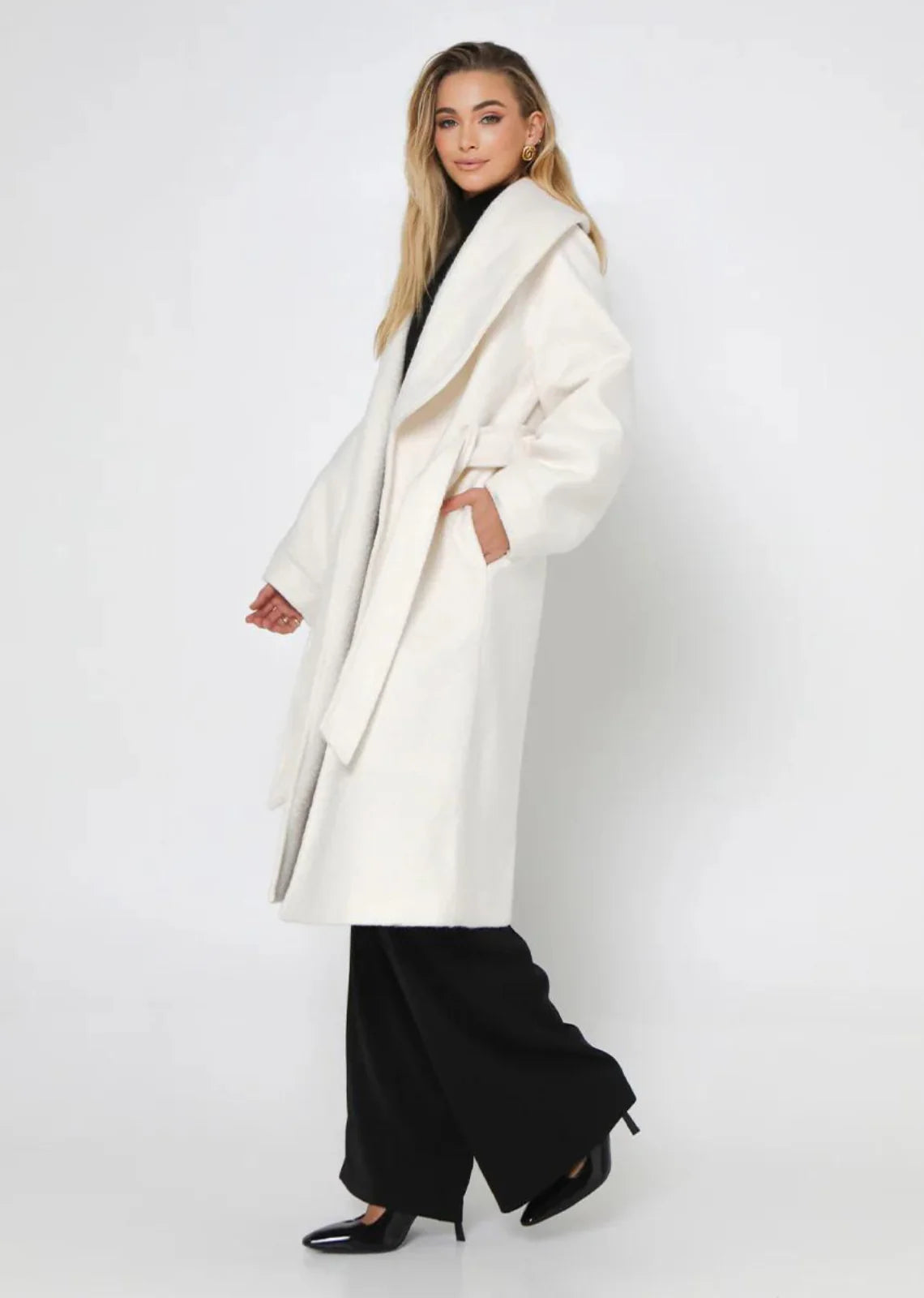Madison The Label Tully Coat | Cream