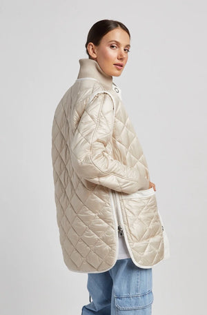 Adroit Nadine Reversible Quilted Coat | Champagne