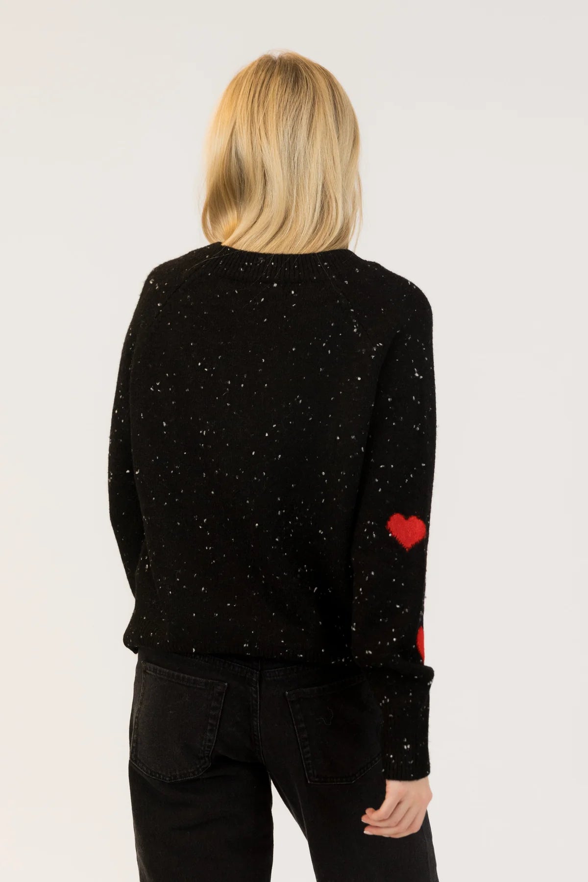 Lyla & Lux Philippa Pullover | Black Red Fleck