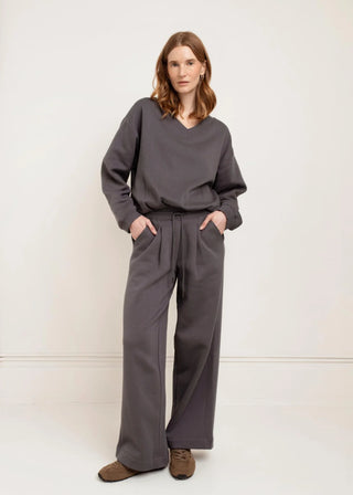Paper Label Jayne Sweatpants | Turbulence