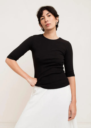 Paper Label Akari Crewneck | Black, White, Chocolate