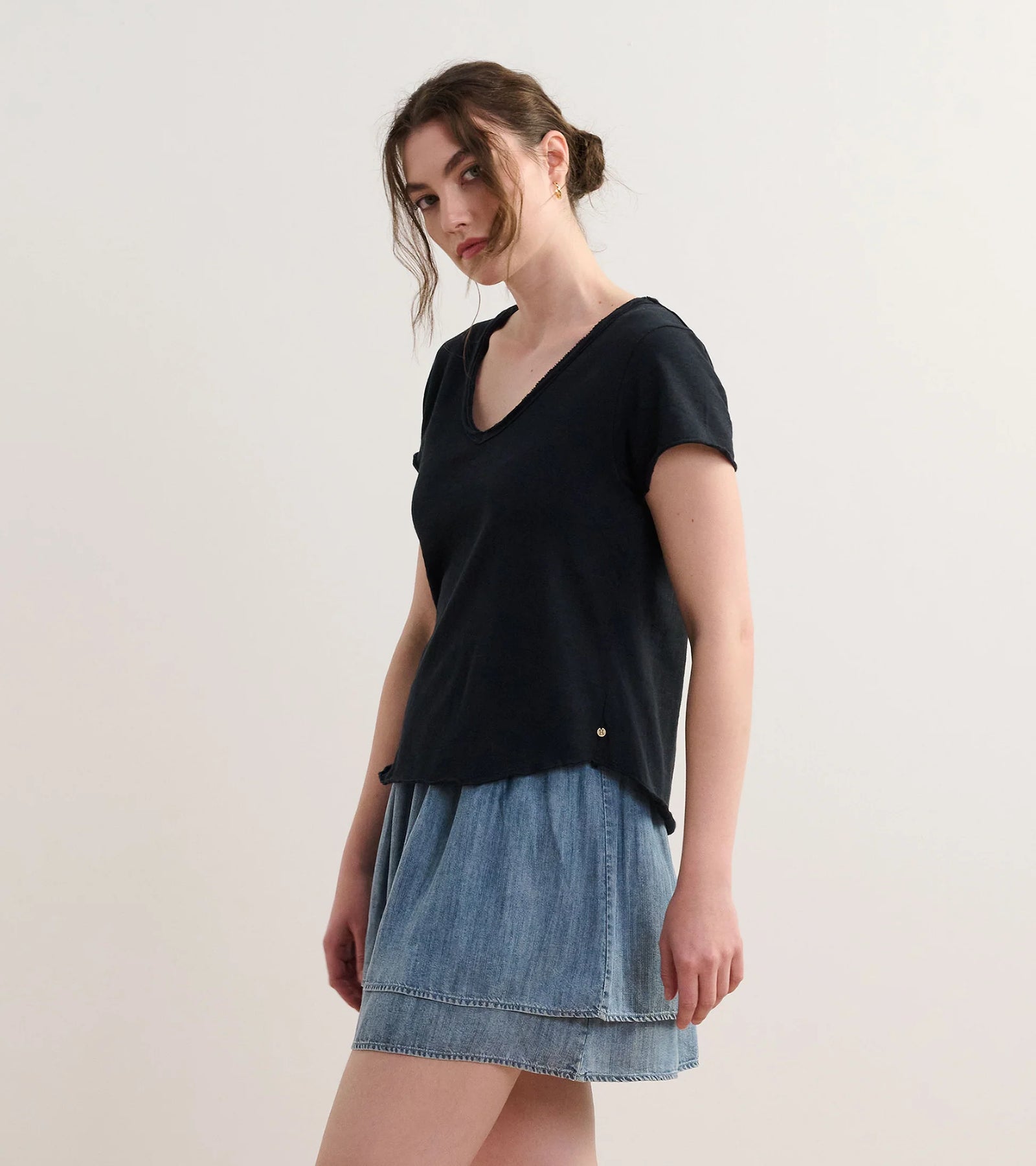 Hatley Sadie V-Neck Tee | Cavier