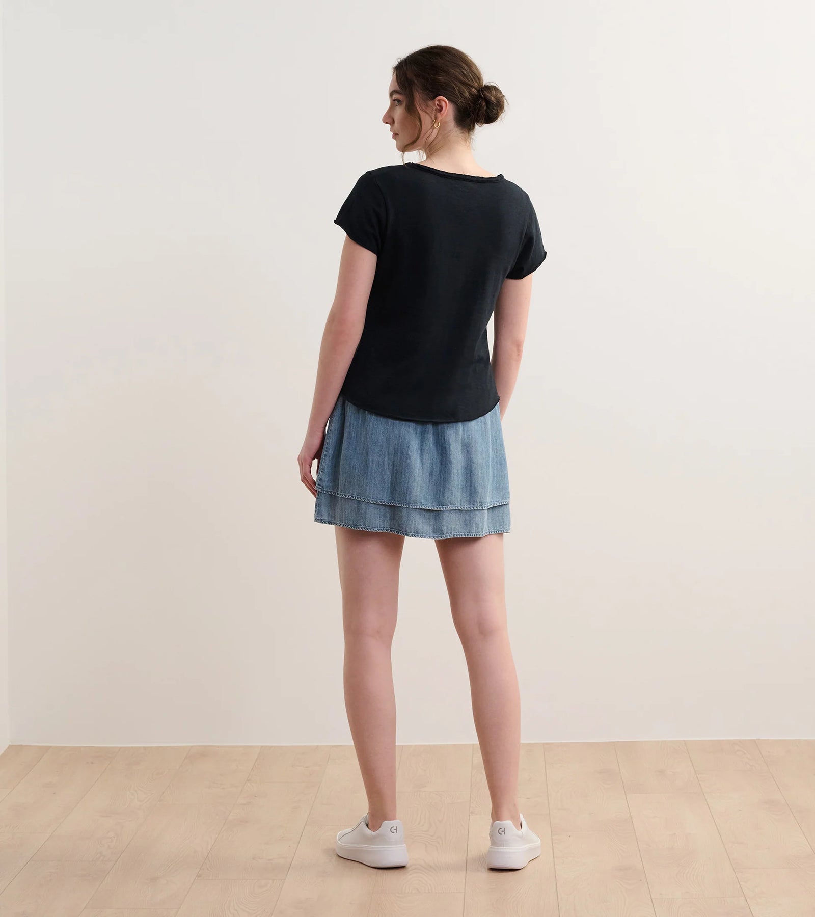 Hatley Sadie V-Neck Tee | Cavier