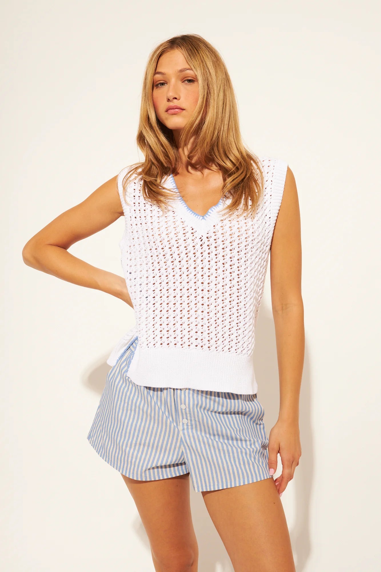 John & Jenn Leone Sweater Vest | Vanilla Cornflower