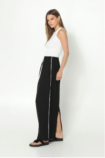 Madison The Label Clara Skirt | Black