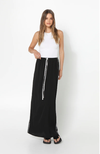 Madison The Label Clara Skirt | Black