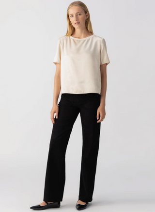 Sanctuary Timeless Satin Tee | Almond