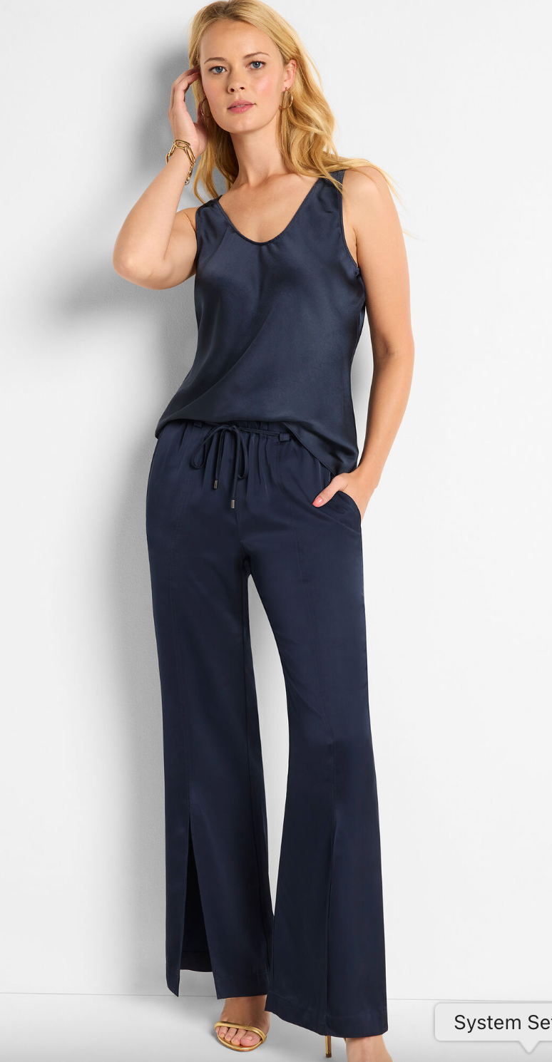 Nic & Zoe Day Gloss Woven Scoop Tank | Indigo