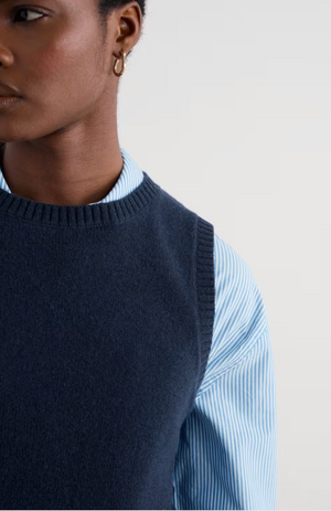 Seasalt East View Vest | Navy