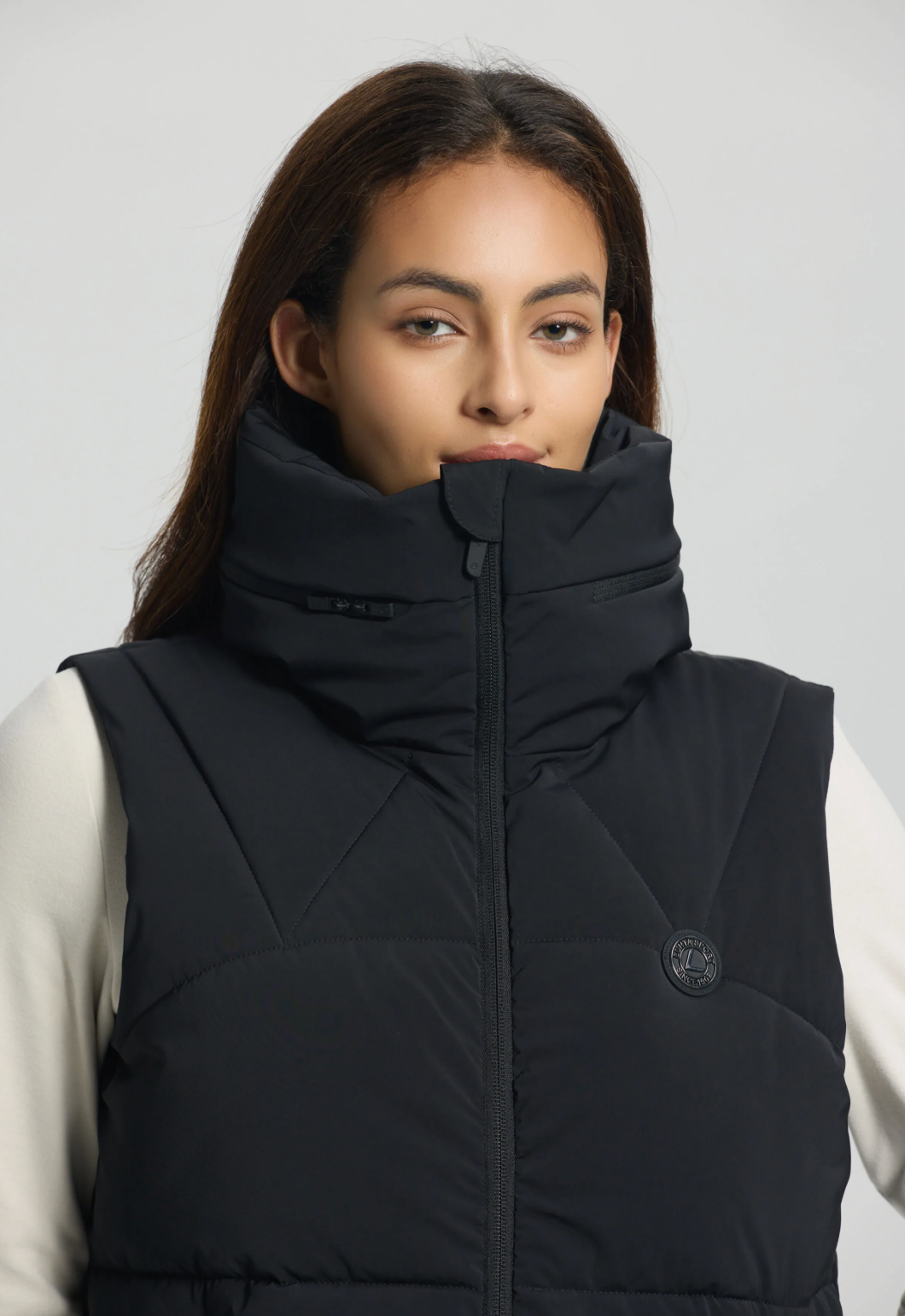 Luhta Ebbo Vest | Black + Powder