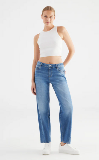 Cup of Joe Beth Mid Waist Cropped Jean | Medium Blue