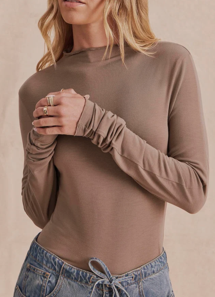 TAUPE