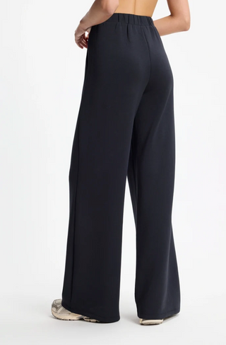 MPG Dreamweave Wide Leg Pant | Black